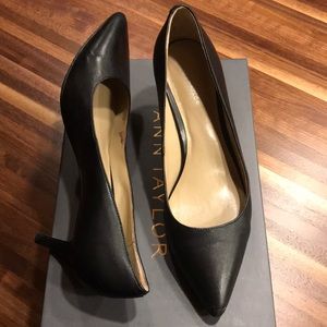 Ann Taylor Eryn Leather Kitten Pump Black 7